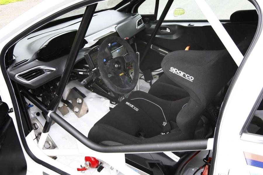  Peugeot 208 R2 Rally Car 2012 года  (фото 15 из 41)